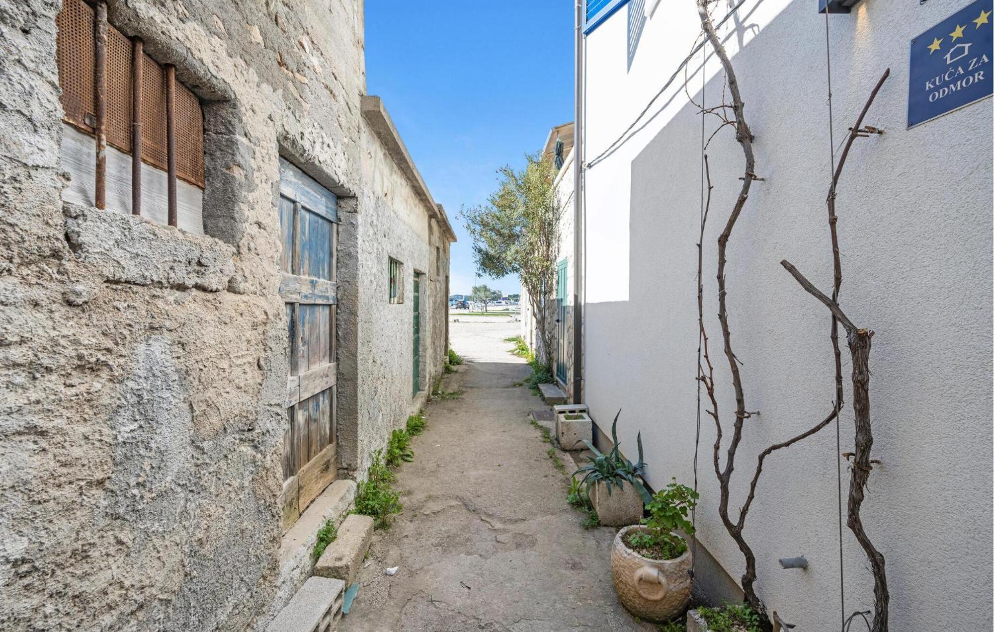 4 Bedroom Stunning Home In Μούρτερ Εξωτερικό φωτογραφία
